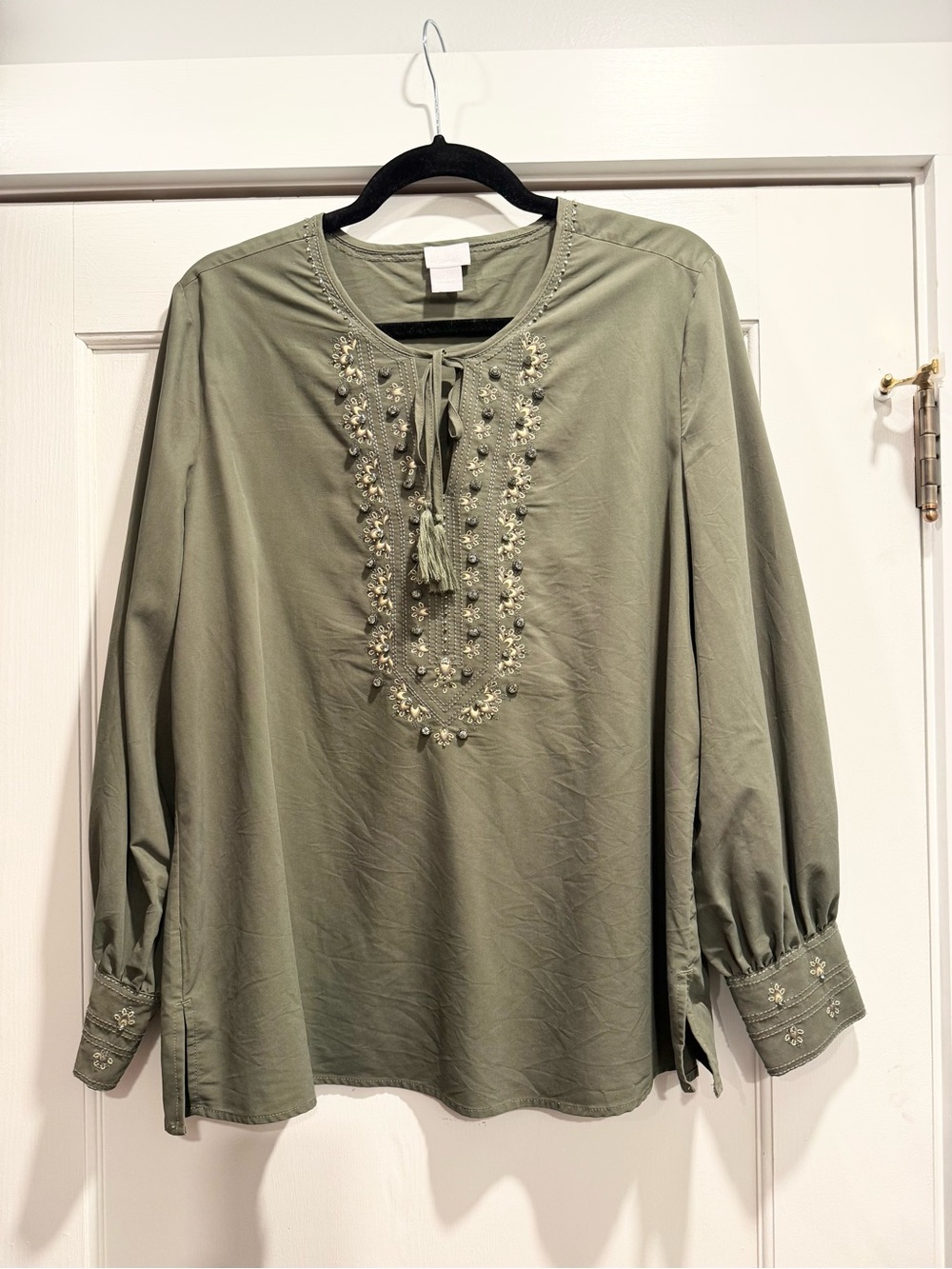Chicos Olive Green Embroidered Beaded Long Sleeve Blouse Top Large Fall Autumn